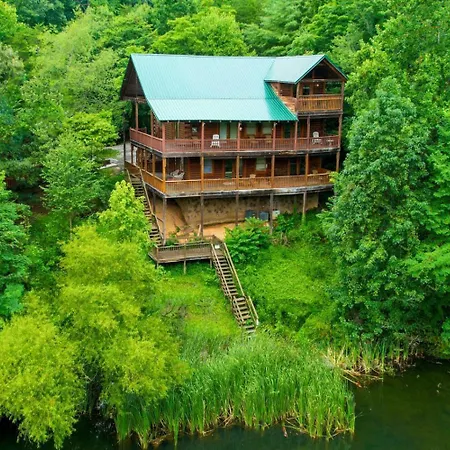 Bear Lake Lodge